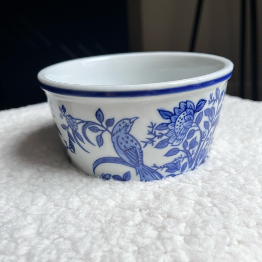 Two’s company bowl Chinese blue white birds